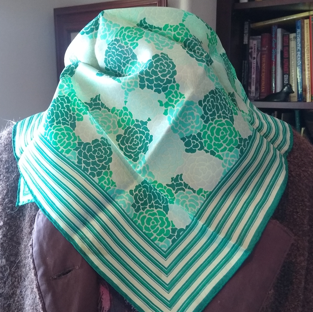 VintageRobinson Golluber 💯 Percent Silk 50s Scarf